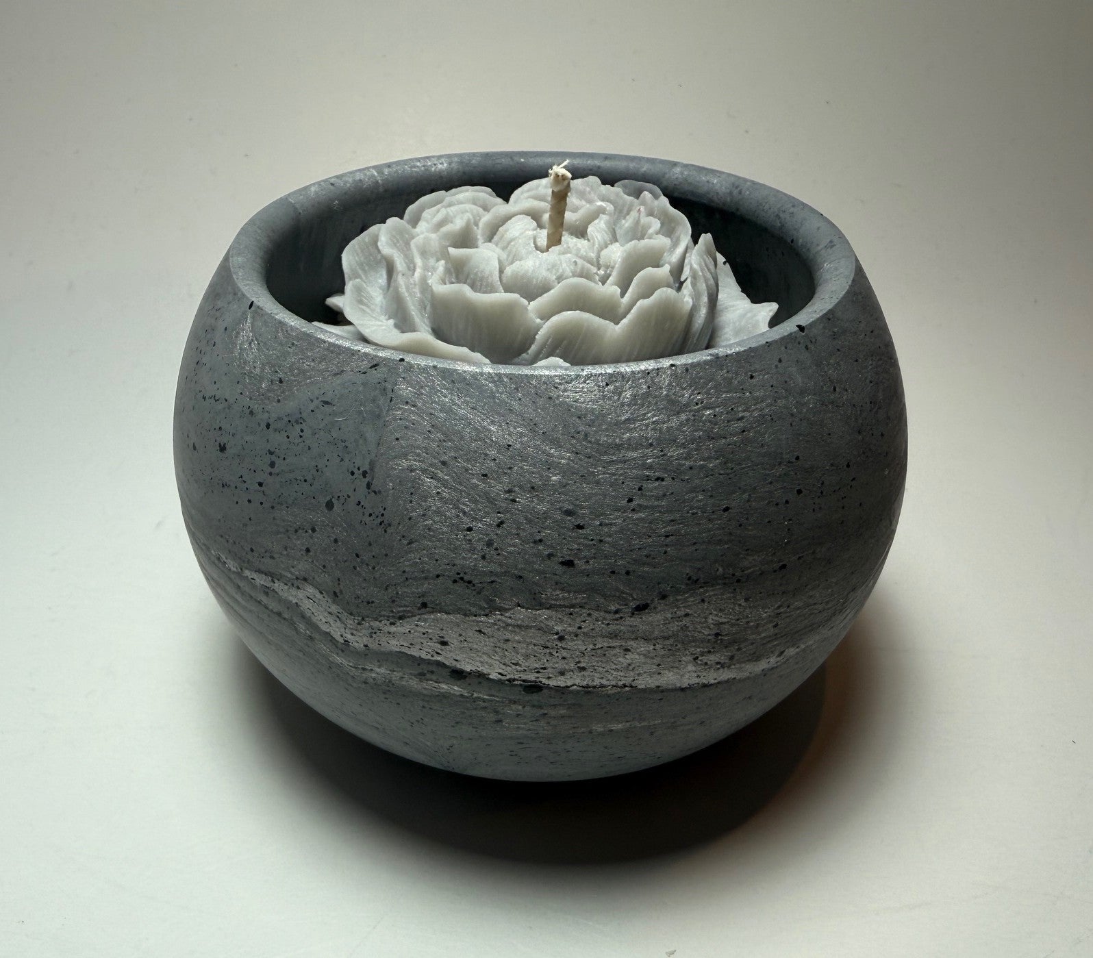 Cement 8oz Candle with Rose top